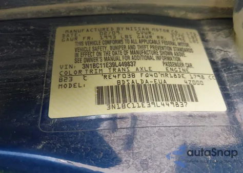 2009 Nissan Versa 1.8S z USA, uszkodzony, nr VIN 3N1BC11E39L449837